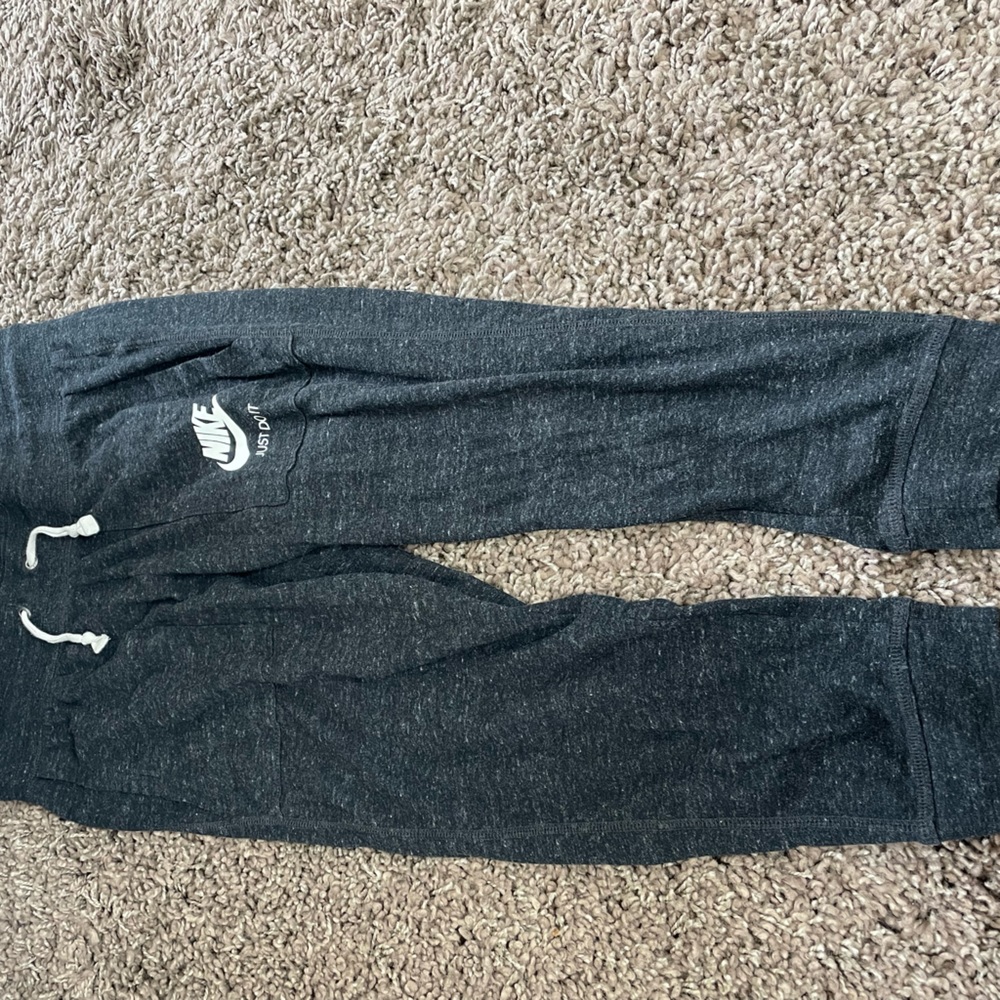 Nike crop leggings
